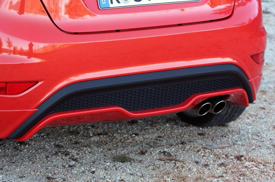  Ford Fiesta ST 2014 года  (фото 42 из 66)